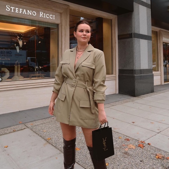 Princess Polly// Lioness Utility dress (or long blazer) - Picture 1 of 6